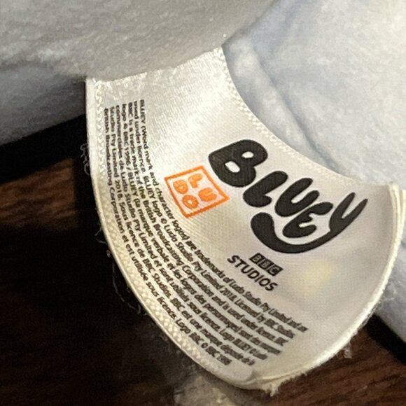 HUG MEES Plush Bluey Girl Puppy Squishmallows Soft Squishy Toy Light Blue 10" - Picture 6 of 10